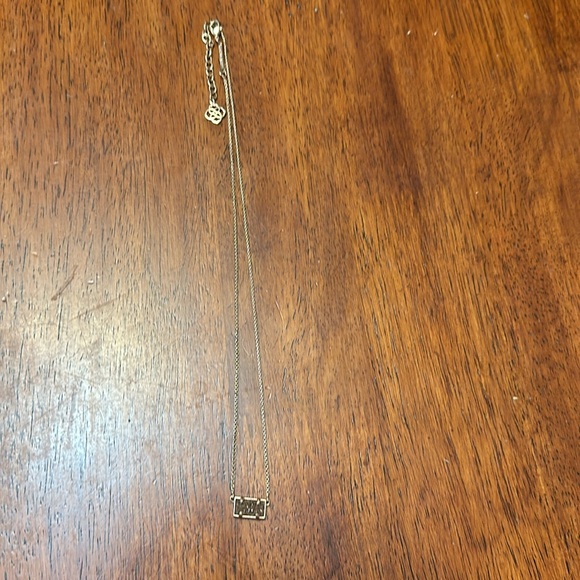 Kendra Scott Necklace!!! - Picture 2 of 4